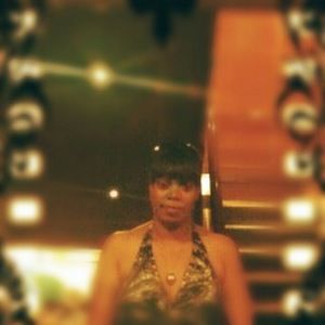 Meet your Posher, Yolanda